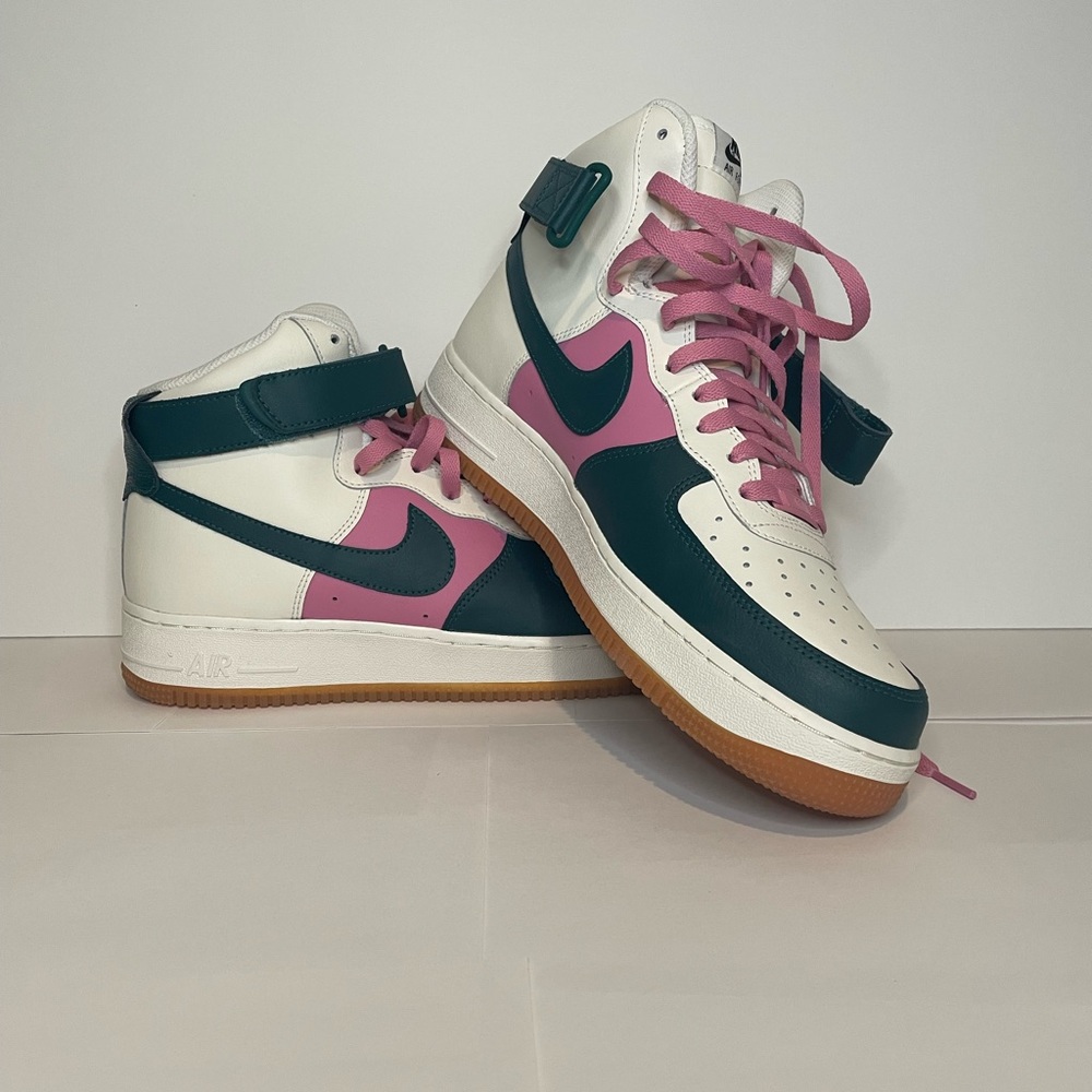 Nike AirForce 1 Highness